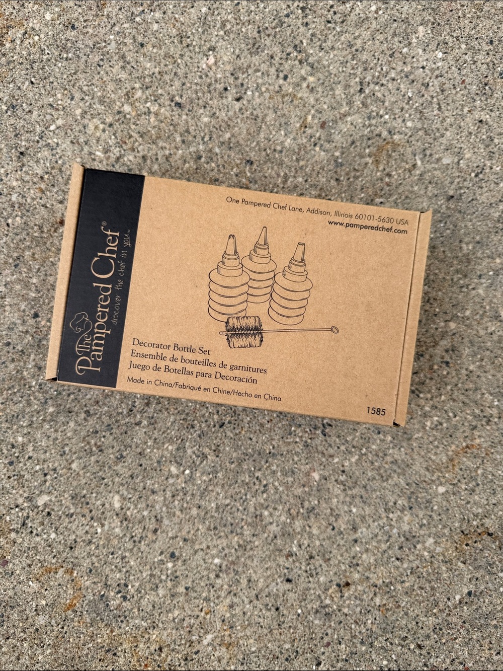 Pampered Chef Decorator Bottle Set